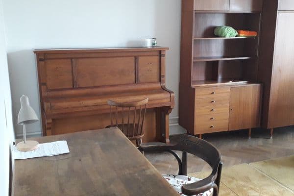 3 bedroom flat to rent, 90 m², U Trati, Praha 3 bedroom flat to rent, 90 m², U Trati, Praha