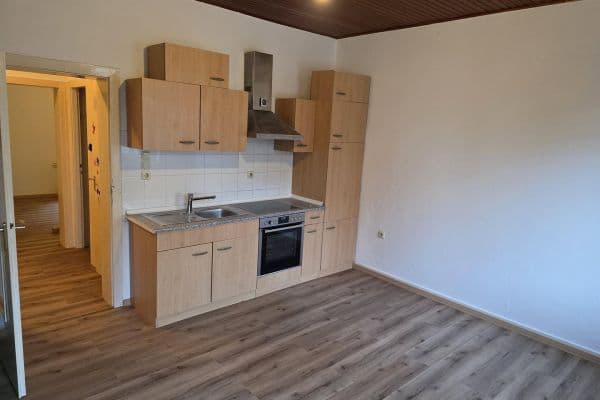Studio flat to rent, 41 m², Baltenstraße 20, Düsseldorf, North Rhine-Westphalia Studio flat to rent, 41 m², Baltenstraße 20, Düsseldorf, North Rhine-Westphalia