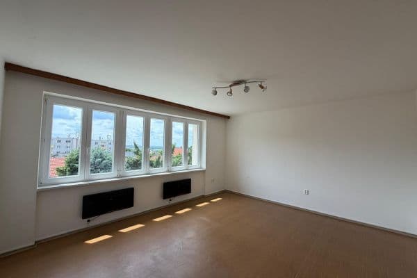 3 bedroom flat to rent, 65 m², Horova, Říčany 3 bedroom flat to rent, 65 m², Horova, Říčany