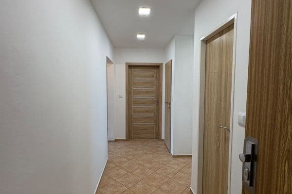 3 bedroom flat to rent, 70 m², Trnkova, Olomouc 3 bedroom flat to rent, 70 m², Trnkova, Olomouc