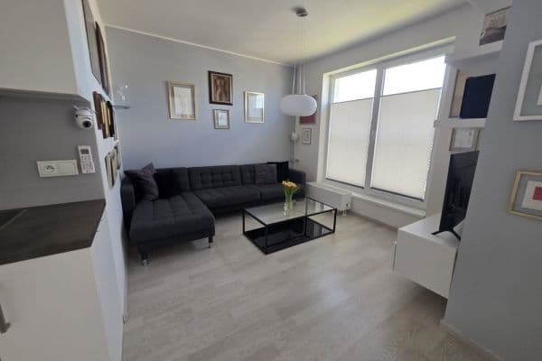 1 bedroom with open-plan kitchen flat for sale, 56 m², Oty Bubeníčka, Praha 1 bedroom with open-plan kitchen flat for sale, 56 m², Oty Bubeníčka, Praha
