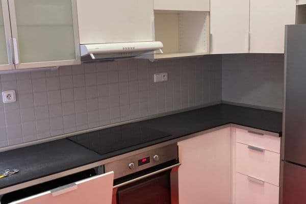 2 bedroom with open-plan kitchen flat to rent, 64 m², Víta Nejedlého, Praha 2 bedroom with open-plan kitchen flat to rent, 64 m², Víta Nejedlého, Praha