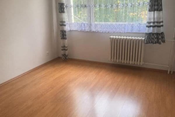 1 bedroom with open-plan kitchen flat to rent, 37 m², U Hvězdy, Kladno 1 bedroom with open-plan kitchen flat to rent, 37 m², U Hvězdy, Kladno