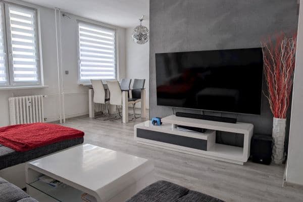 2 bedroom with open-plan kitchen flat to rent, 79 m², Voskovcova, Praha 2 bedroom with open-plan kitchen flat to rent, 79 m², Voskovcova, Praha