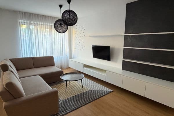 2 bedroom with open-plan kitchen flat to rent, 74 m², Luštěnická, Praha 2 bedroom with open-plan kitchen flat to rent, 74 m², Luštěnická, Praha