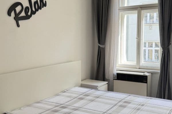 Studio flat for sale, 34 m², Na Celné, Praha Studio flat for sale, 34 m², Na Celné, Praha