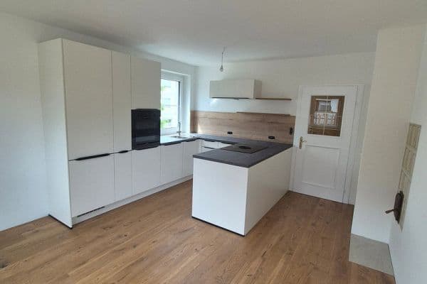 2 bedroom flat to rent, 90 m², Bahnhofstraße 6, Seekirchen am Wallersee 2 bedroom flat to rent, 90 m², Bahnhofstraße 6, Seekirchen am Wallersee