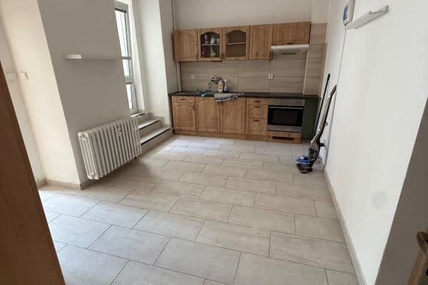 2 bedroom with open-plan kitchen flat to rent, 51 m², Hrdinů, Horoměřice 2 bedroom with open-plan kitchen flat to rent, 51 m², Hrdinů, Horoměřice