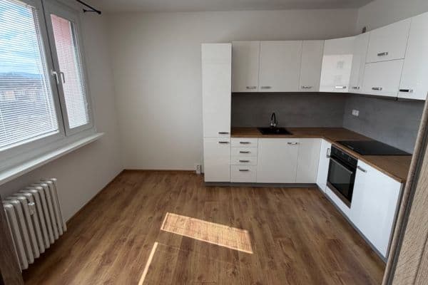 1 bedroom flat to rent, 35 m², Peškova, Ústí nad Labem 1 bedroom flat to rent, 35 m², Peškova, Ústí nad Labem