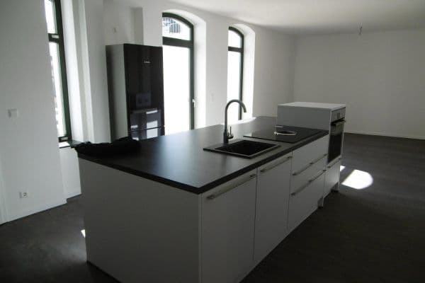 2 bedroom flat to rent, 95 m², Innere Plauensche Str.21, Zwickau, Saxony 2 bedroom flat to rent, 95 m², Innere Plauensche Str.21, Zwickau, Saxony