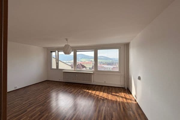 2 bedroom with open-plan kitchen flat for sale, 72 m², Havlíčkova, Zdice 2 bedroom with open-plan kitchen flat for sale, 72 m², Havlíčkova, Zdice