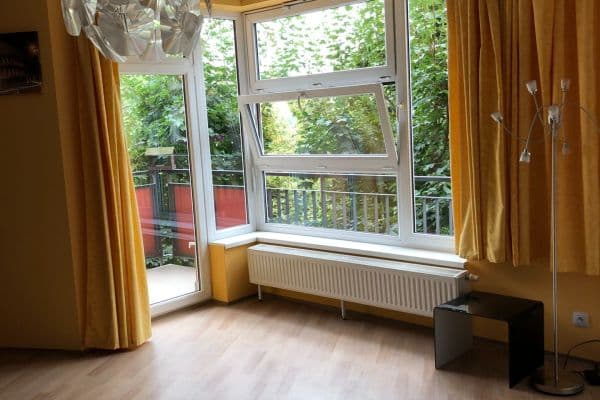 1 bedroom with open-plan kitchen flat to rent, 48 m², Poděbradská, Praha 1 bedroom with open-plan kitchen flat to rent, 48 m², Poděbradská, Praha