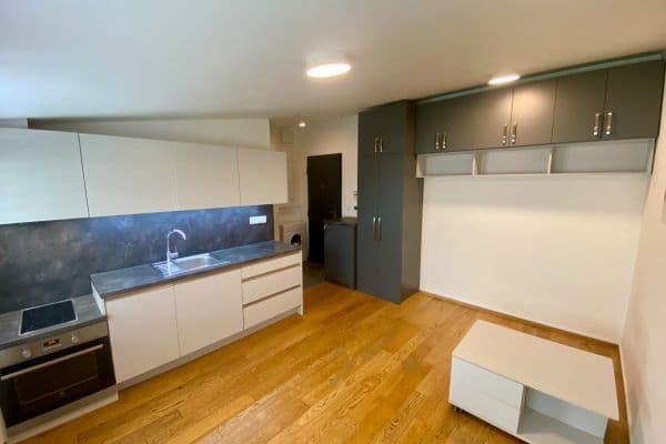 Studio flat to rent, 19 m², Ondráčkova, Brno Studio flat to rent, 19 m², Ondráčkova, Brno