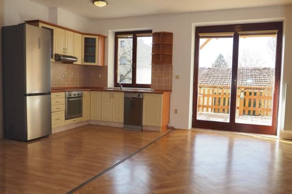 2 bedroom with open-plan kitchen flat to rent, 80 m², Šromova, 2 bedroom with open-plan kitchen flat to rent, 80 m², Šromova,