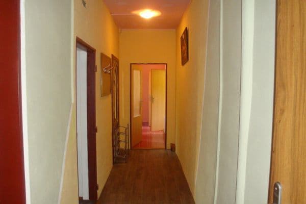 2 bedroom flat to rent, 70 m², Revoluční, Loket 2 bedroom flat to rent, 70 m², Revoluční, Loket