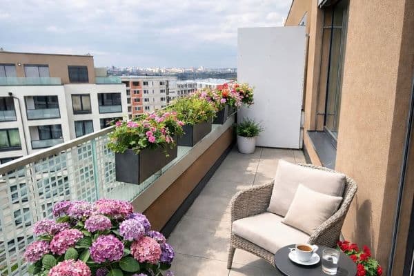 1 bedroom with open-plan kitchen flat to rent, 55 m², Ondrákové, Praha 1 bedroom with open-plan kitchen flat to rent, 55 m², Ondrákové, Praha