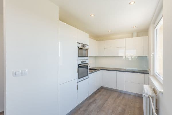 2 bedroom with open-plan kitchen flat for sale, 66 m², Bohúňova, Praha 2 bedroom with open-plan kitchen flat for sale, 66 m², Bohúňova, Praha
