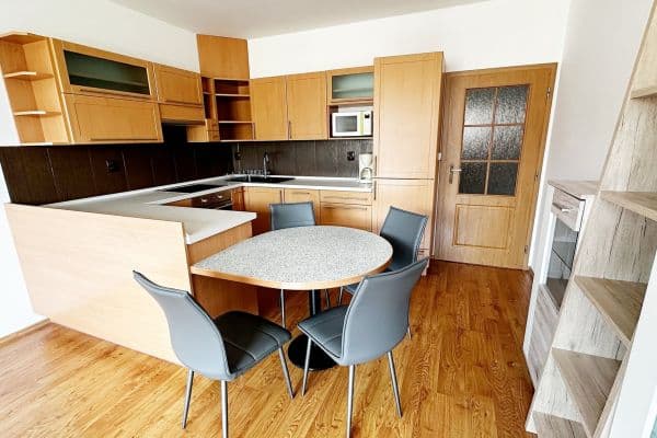 1 bedroom with open-plan kitchen flat to rent, 60 m², Kozinova, Poděbrady 1 bedroom with open-plan kitchen flat to rent, 60 m², Kozinova, Poděbrady