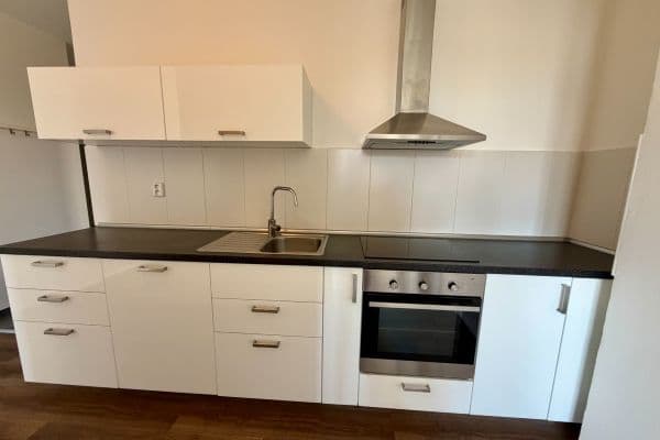 2 bedroom with open-plan kitchen flat to rent, 66 m², Staroměstské náměstí, Mladá Boleslav, Středočeský Region 2 bedroom with open-plan kitchen flat to rent, 66 m², Staroměstské náměstí, Mladá Boleslav, Středočeský Region