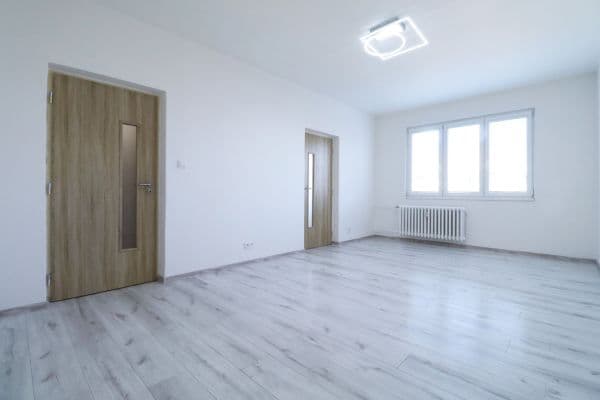 2 bedroom flat to rent, 58 m², Wednesbury, Kladno 2 bedroom flat to rent, 58 m², Wednesbury, Kladno