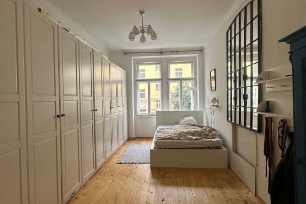 1 bedroom with open-plan kitchen flat to rent, 50 m², Jaromírova, Praha 1 bedroom with open-plan kitchen flat to rent, 50 m², Jaromírova, Praha