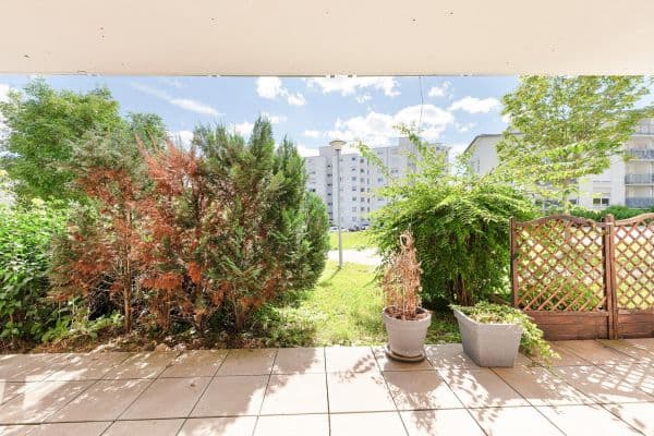 2 bedroom with open-plan kitchen flat to rent, 109 m², Leonberg 2 bedroom with open-plan kitchen flat to rent, 109 m², Leonberg