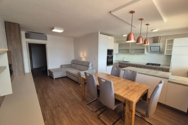 2 bedroom with open-plan kitchen flat to rent, 69 m², Prosecká, Praha 2 bedroom with open-plan kitchen flat to rent, 69 m², Prosecká, Praha