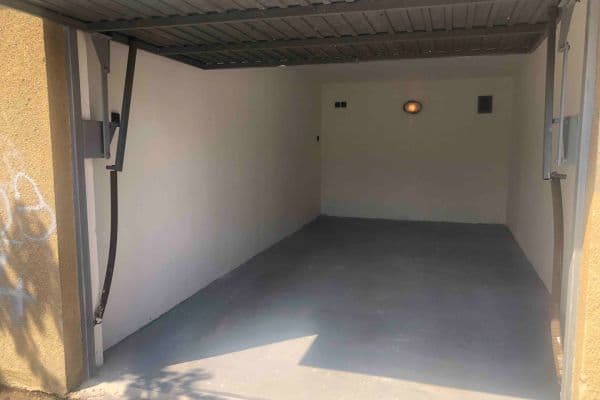 garage for sale, 18 m², V Úžlabině, Praha garage for sale, 18 m², V Úžlabině, Praha