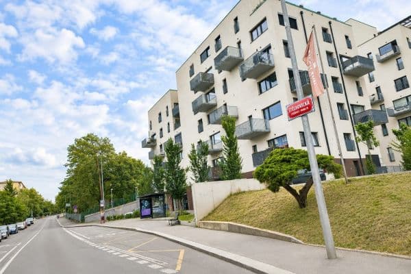 Studio flat to rent, 39 m², Štěchovická, Praha Studio flat to rent, 39 m², Štěchovická, Praha