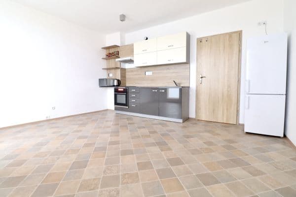 Studio flat to rent, 27 m², Tachovská, Plzeň Studio flat to rent, 27 m², Tachovská, Plzeň