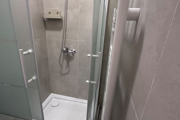 Studio flat to rent, 27 m², Podolská, Praha Studio flat to rent, 27 m², Podolská, Praha