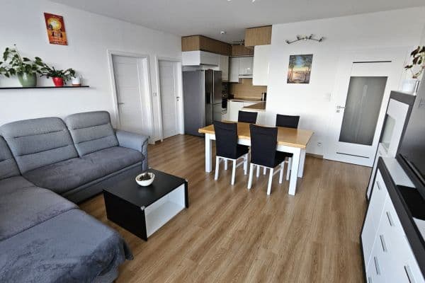 3 bedroom with open-plan kitchen flat for sale, 105 m², Americká, Liberec, Liberecký Region 3 bedroom with open-plan kitchen flat for sale, 105 m², Americká, Liberec, Liberecký Region