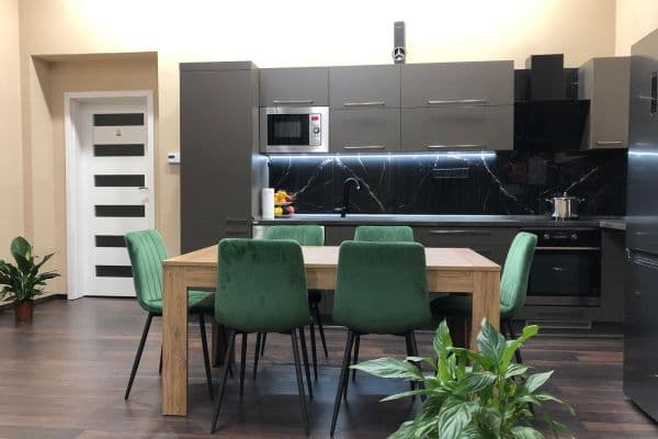 2 bedroom with open-plan kitchen flat to rent, 84 m², Rumunská, Liberec, Liberecký Region 2 bedroom with open-plan kitchen flat to rent, 84 m², Rumunská, Liberec, Liberecký Region