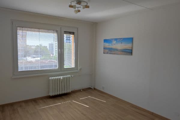 1 bedroom flat to rent, 35 m², Pod Zámečkem, Hradec Králové 1 bedroom flat to rent, 35 m², Pod Zámečkem, Hradec Králové