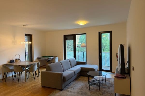 1 bedroom with open-plan kitchen flat to rent, 82 m², Baarova, Prague 1 bedroom with open-plan kitchen flat to rent, 82 m², Baarova, Prague