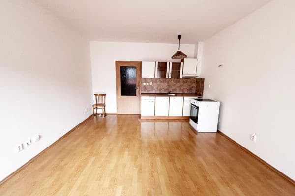 Studio flat to rent, 34 m², Mlýnská, Kolín, Středočeský Region Studio flat to rent, 34 m², Mlýnská, Kolín, Středočeský Region
