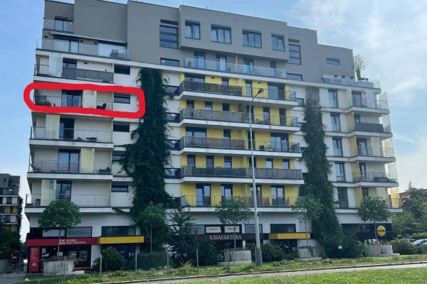 Studio flat to rent, 42 m², Počernická, Praha Studio flat to rent, 42 m², Počernická, Praha