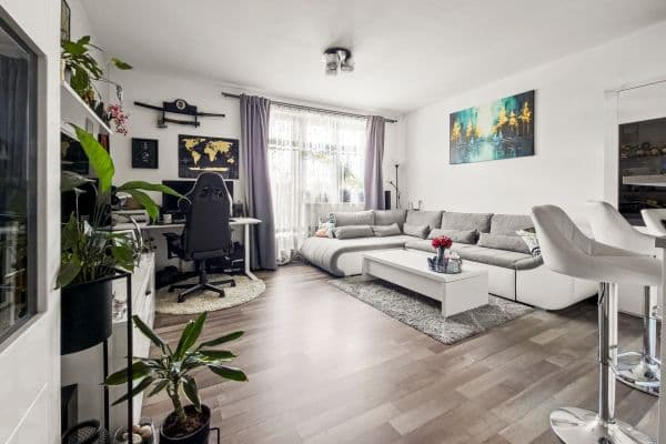 1 bedroom with open-plan kitchen flat for sale, 53 m², Uherova, Chýně 1 bedroom with open-plan kitchen flat for sale, 53 m², Uherova, Chýně