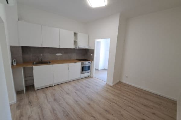 2 bedroom flat to rent, 58 m², Žatecká, Jesenice 2 bedroom flat to rent, 58 m², Žatecká, Jesenice
