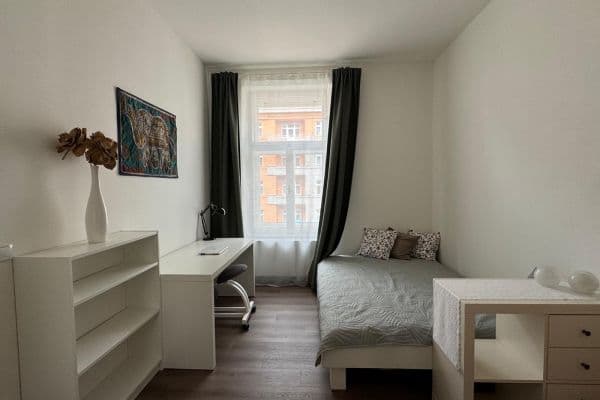 4 bedroom flat to rent, 124 m², Kounicova, Brno 4 bedroom flat to rent, 124 m², Kounicova, Brno