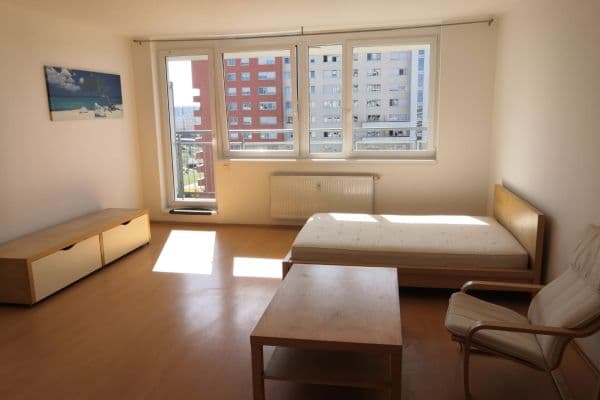Studio flat to rent, 43 m², Petržílkova, Praha Studio flat to rent, 43 m², Petržílkova, Praha