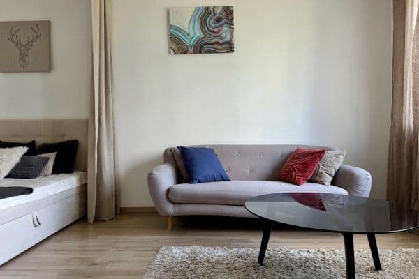 1 bedroom flat for sale, 34 m², Peroutkova, Praha 1 bedroom flat for sale, 34 m², Peroutkova, Praha