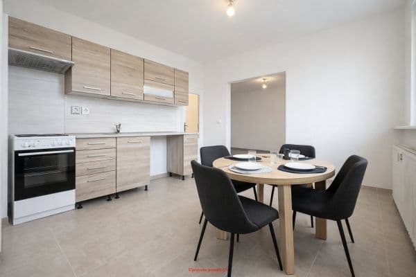 Studio flat to rent, 35 m², Slovenská, Karviná-Hranice Studio flat to rent, 35 m², Slovenská, Karviná-Hranice