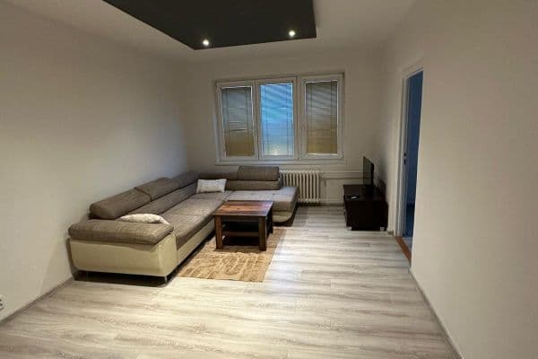 3 bedroom flat to rent, 68 m², U Studia, Ostrava 3 bedroom flat to rent, 68 m², U Studia, Ostrava