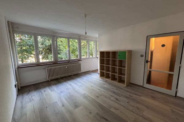 Studio flat to rent, 27 m², Severní, Hradec Králové Studio flat to rent, 27 m², Severní, Hradec Králové