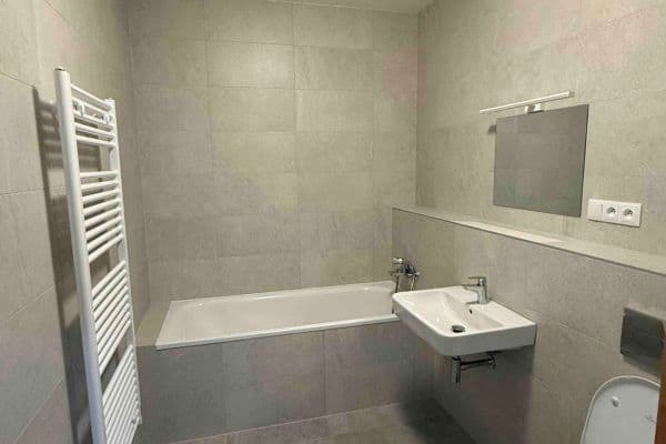 Studio flat to rent, 37 m², Divíškové, Praha Studio flat to rent, 37 m², Divíškové, Praha