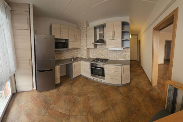 3 bedroom flat to rent, 75 m², Luďka Matury, Pardubice 3 bedroom flat to rent, 75 m², Luďka Matury, Pardubice