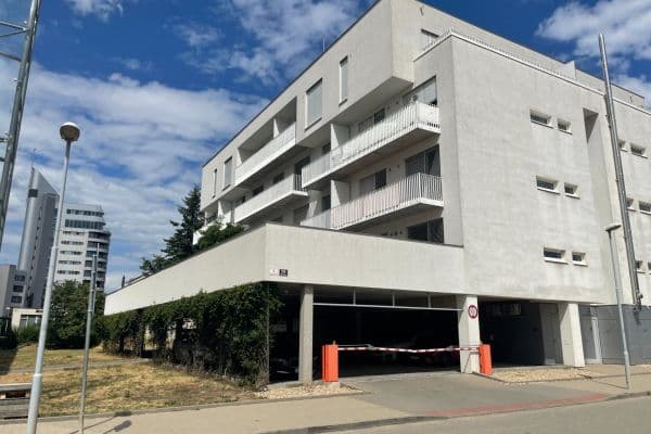 1 bedroom with open-plan kitchen flat to rent, 52 m², Studentská, Brno 1 bedroom with open-plan kitchen flat to rent, 52 m², Studentská, Brno