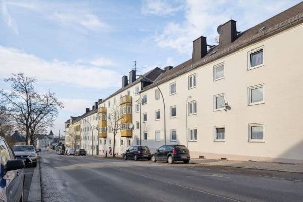 3 bedroom flat to rent, 55 m², Oelsnitzer straße 113-103, Hof 3 bedroom flat to rent, 55 m², Oelsnitzer straße 113-103, Hof