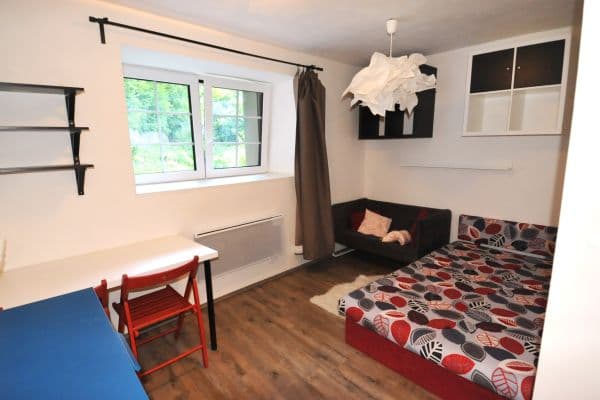Studio flat to rent, 20 m², Na Cikánce, Praha Studio flat to rent, 20 m², Na Cikánce, Praha